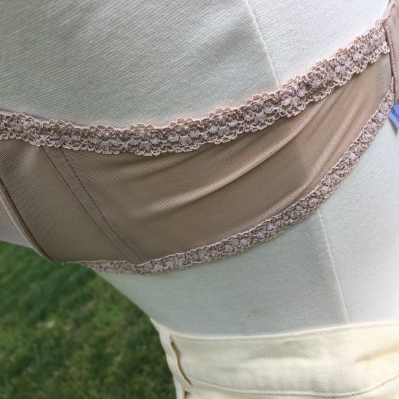 B.Tempt'd Faithfully Yours Strapless Push-up Bra - Picture 11 of 16